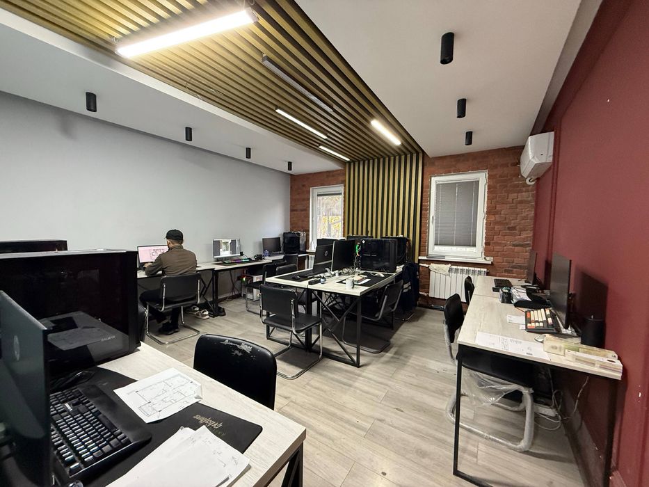 Срочно проадаётся нежилое помещения 1 диния в доль дороге офис себзор