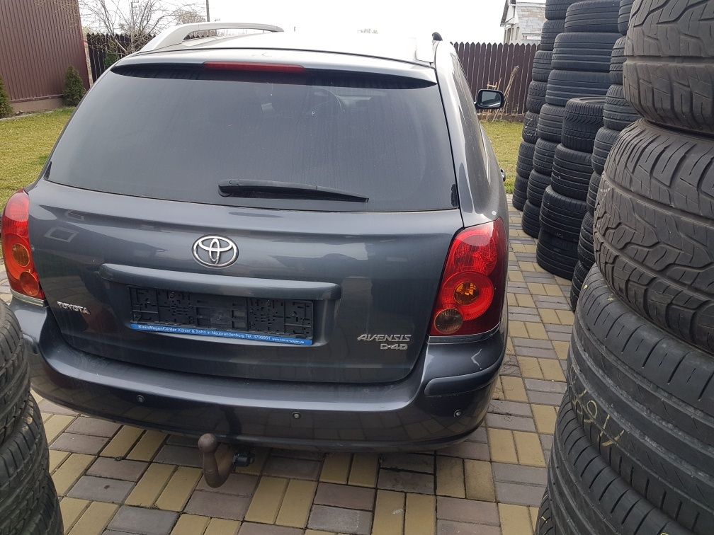 Vind Toyota Avensis