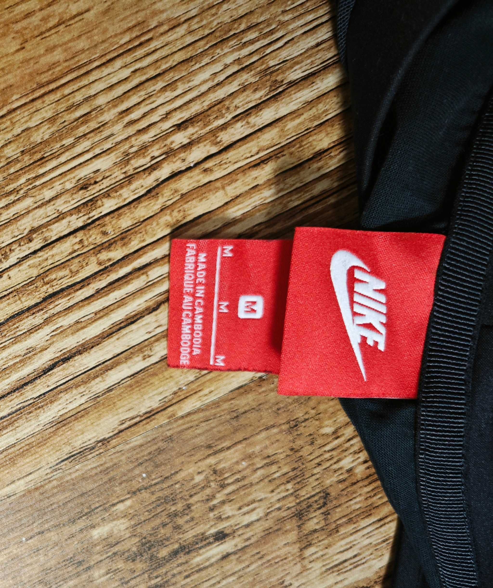 NIKE Оригинална дамска тениска размер М