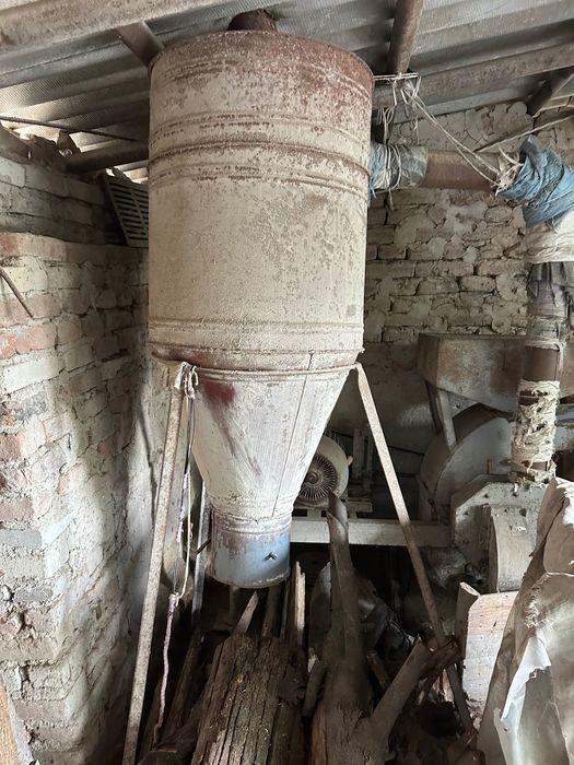 Чукова фуражомелка с капацитет 1500кг на час