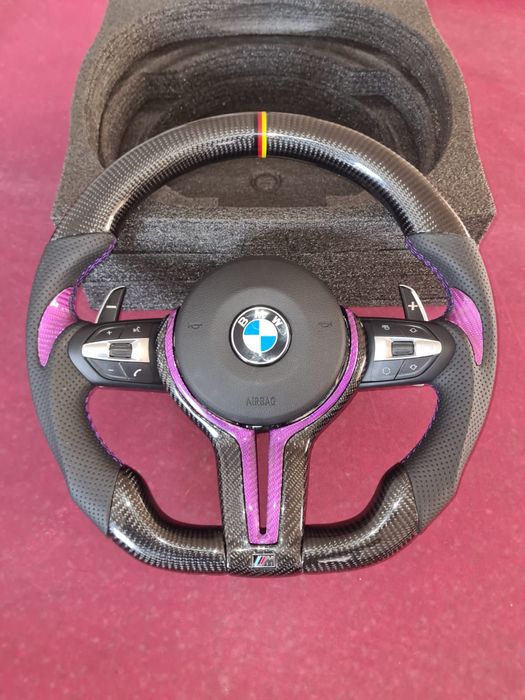 Volan BMW M Performance Carbon+Alcantara cu Accente Mov