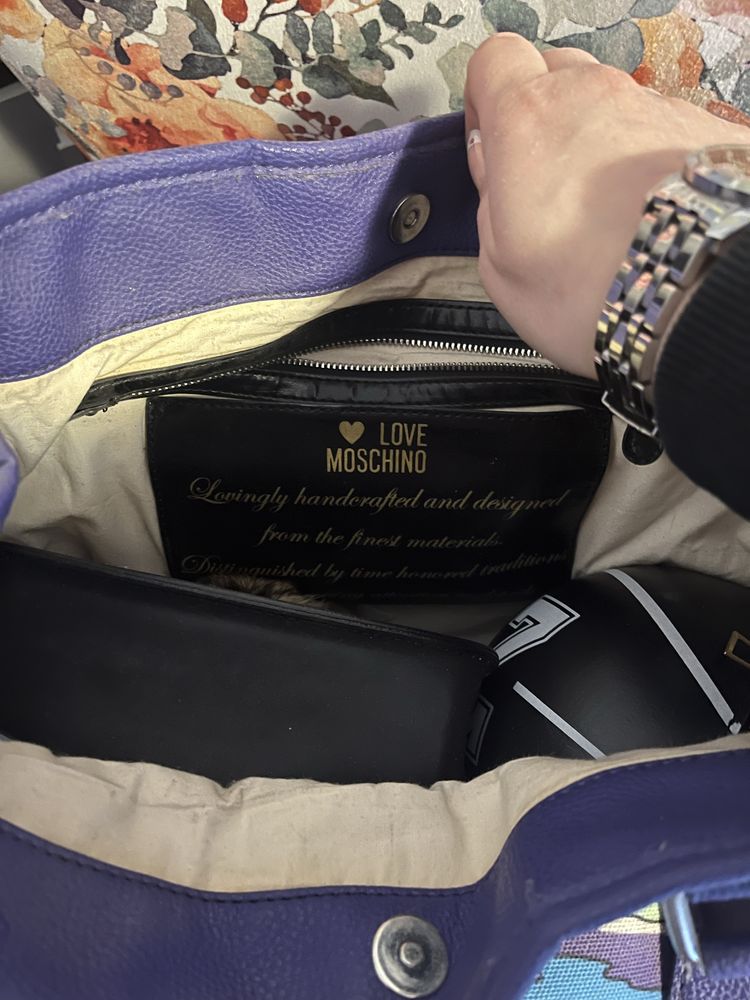 Love Moschino.