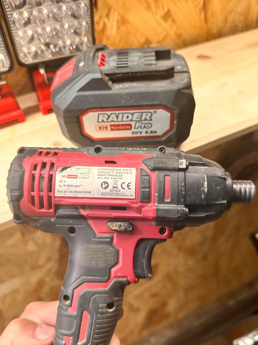 Vând impact Raider Pro