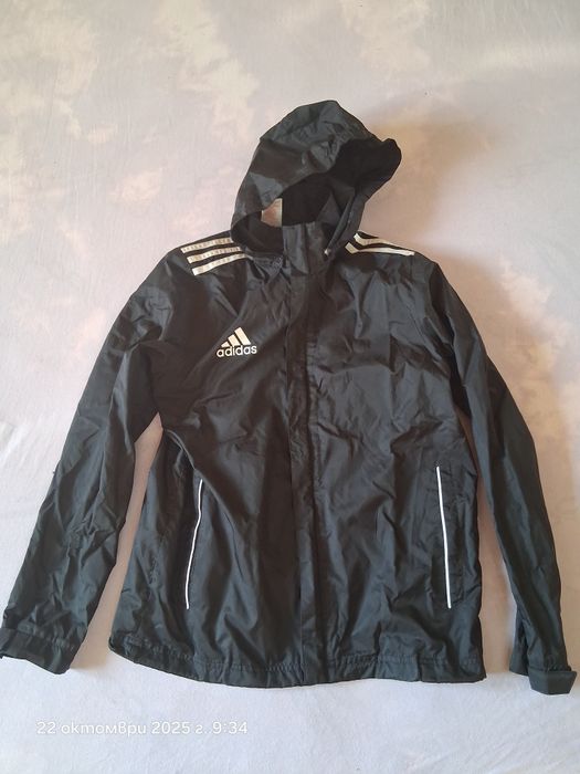 Дрешки Nike ,Adidas размер 158 - 164 см. всички за 20 лв.