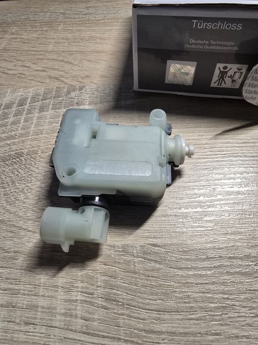 Actuator clapeta alimentare rezervor Opel Astra J