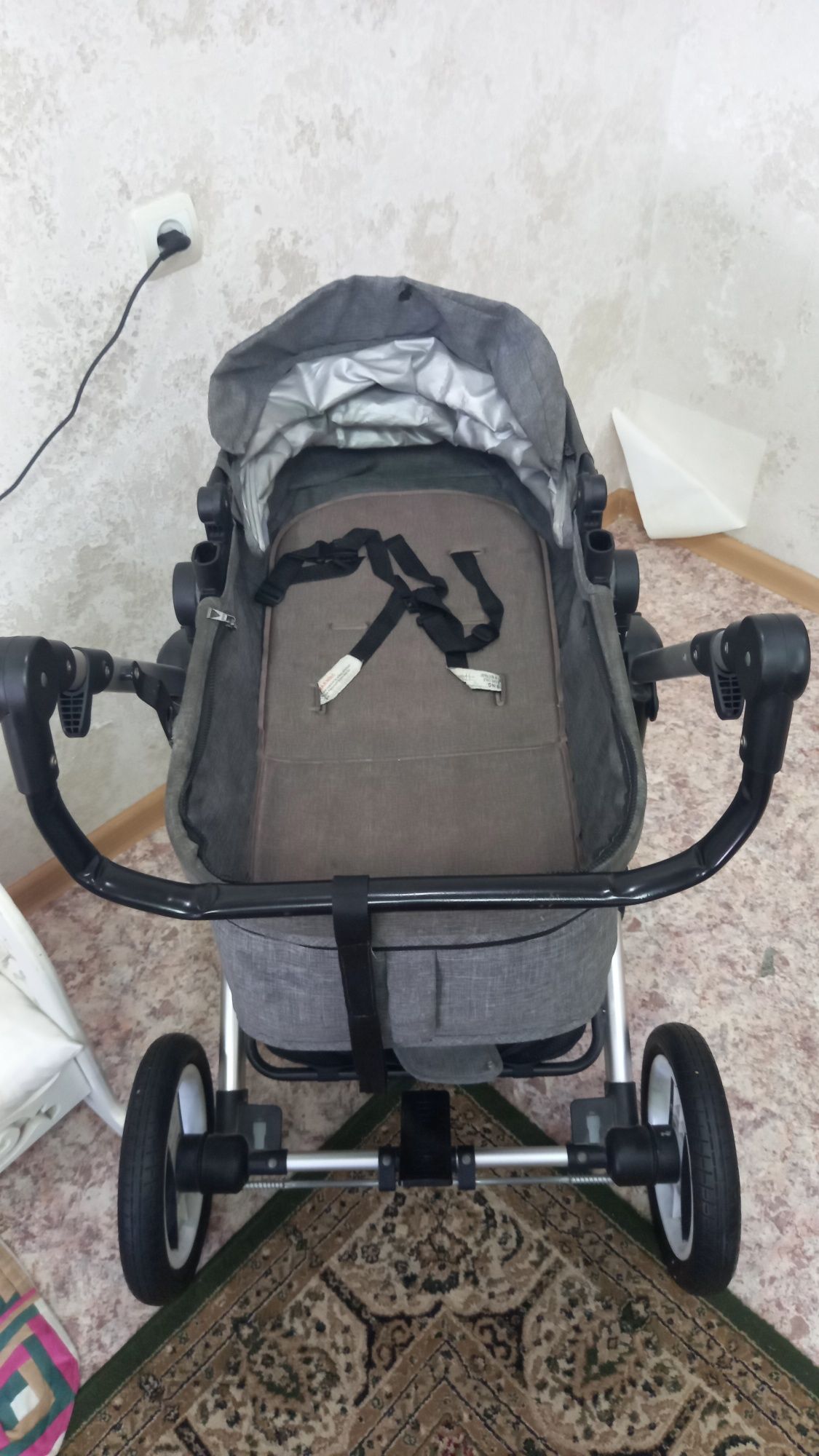 Продам детскую коляску