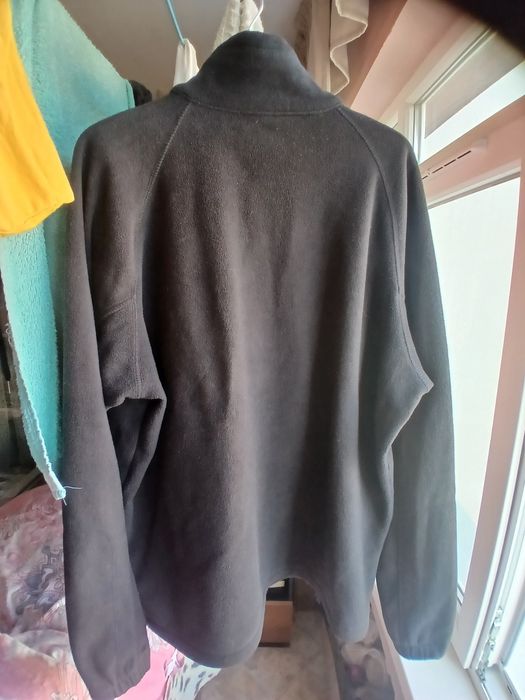 Vând bluza ( polar) columbia