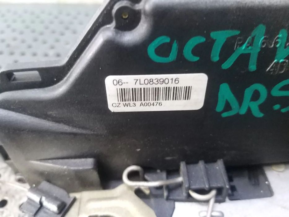 Broasca usa dreapta spate skoda octavia 2 1z 7l0839016