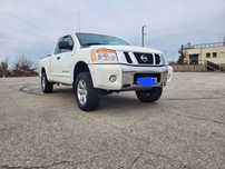 Nisan Titan 2008година на части