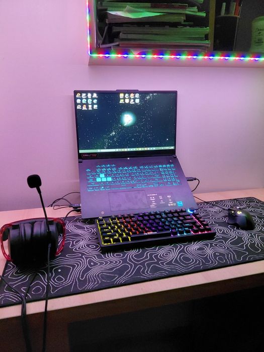 Vând laptop Asus tuf F17(încă in garantie)