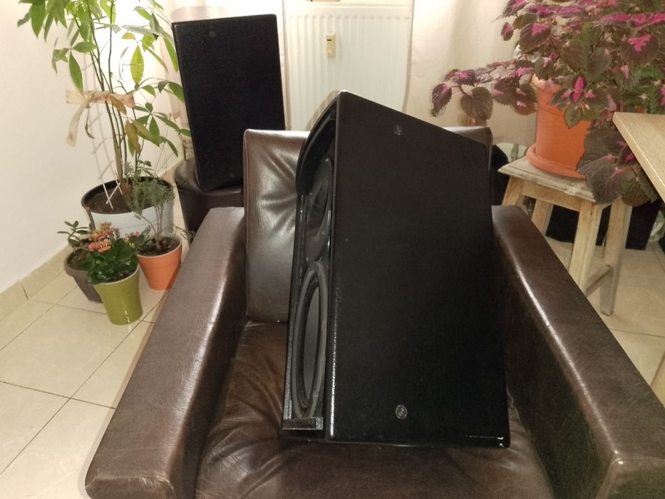 Boxe Turbosound TCS 101c