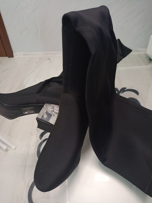 Дамски ботуши със прозрачен ток