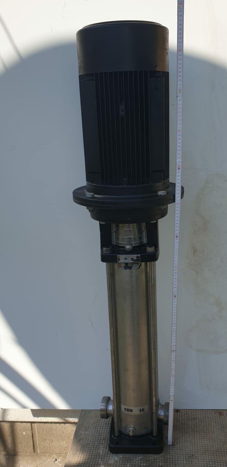 Vand pompa centrifuga verticala grundfos
