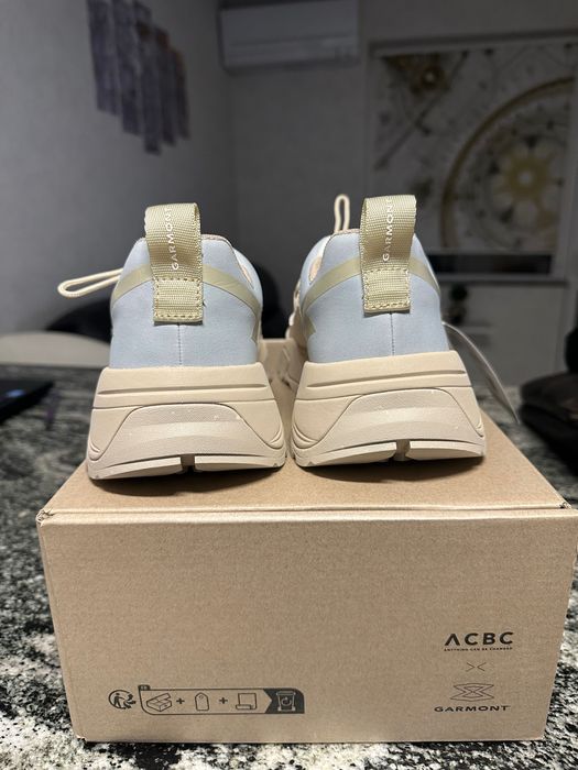 Сникарси Garmont