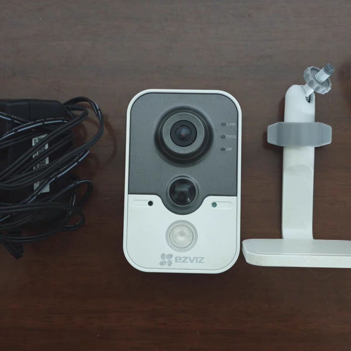 Камера ezviz CS-C2W-31WPFR б/у
