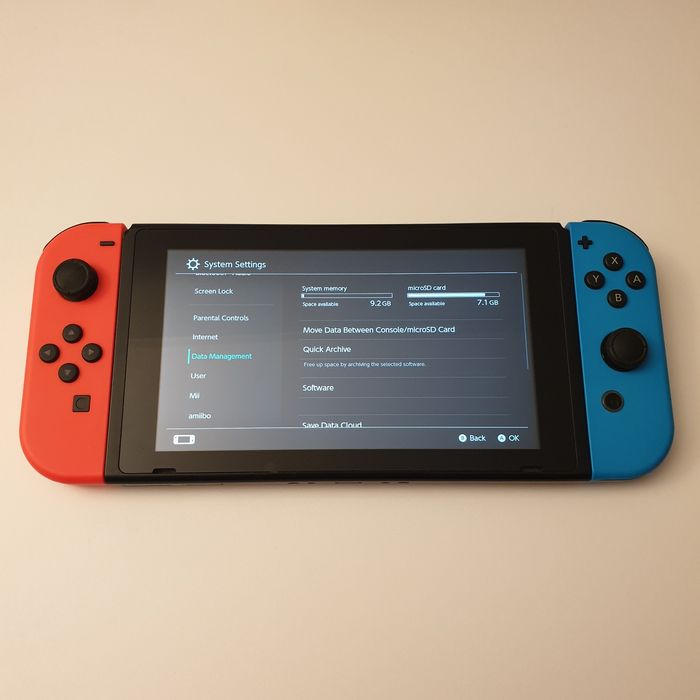 Nintendo Switch V1 32Gb modat hardware cu chip