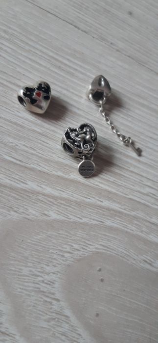 charm pandora originale
