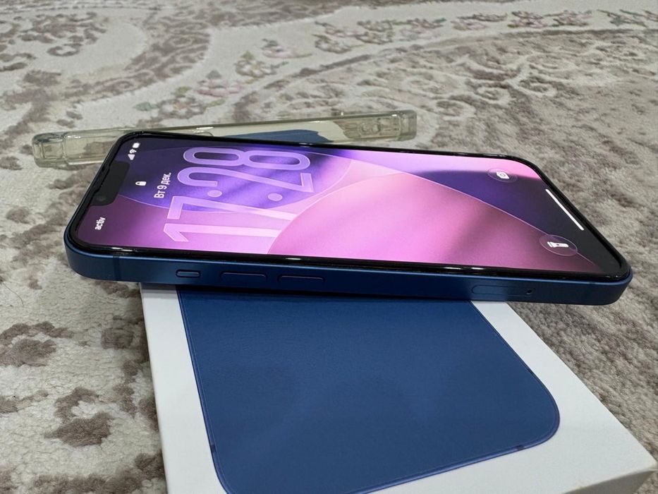 Айфон 13. В идельном состояний.