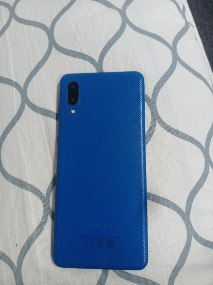 Samsung a 02 sotiladi
