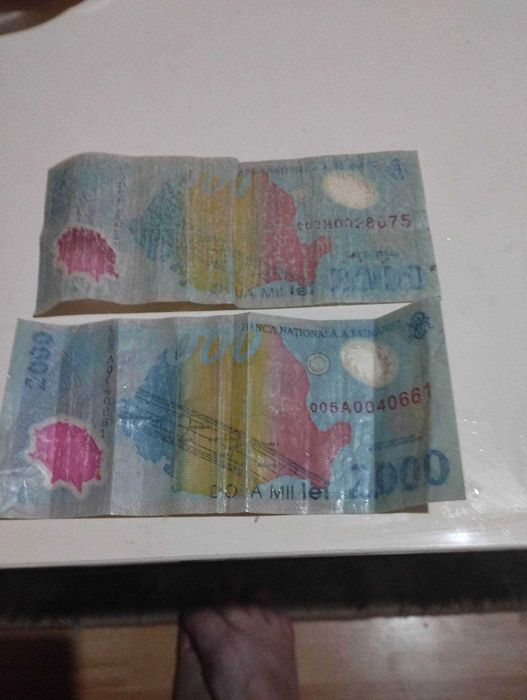 bacnota 2000 lei seria 005A-002B