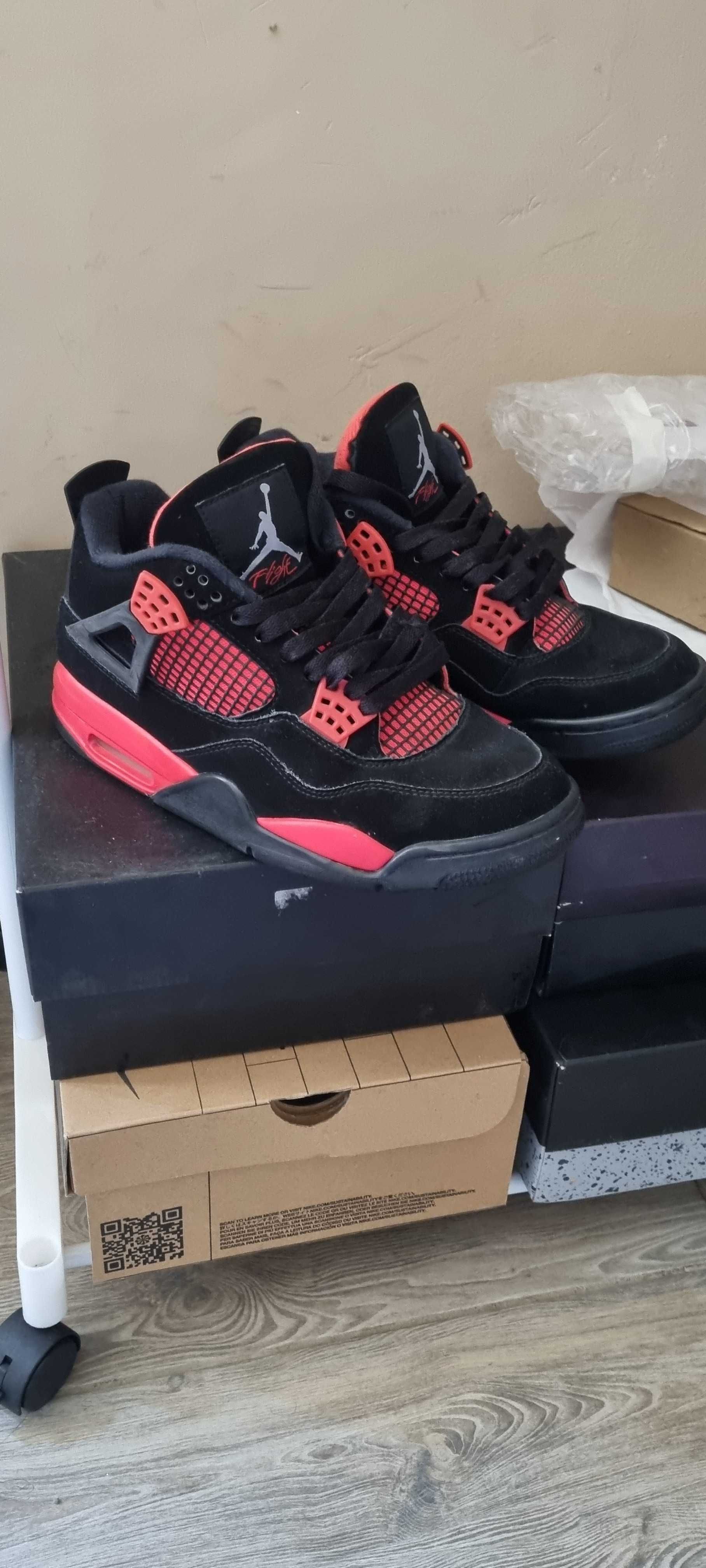 Jordan 4 red thunder