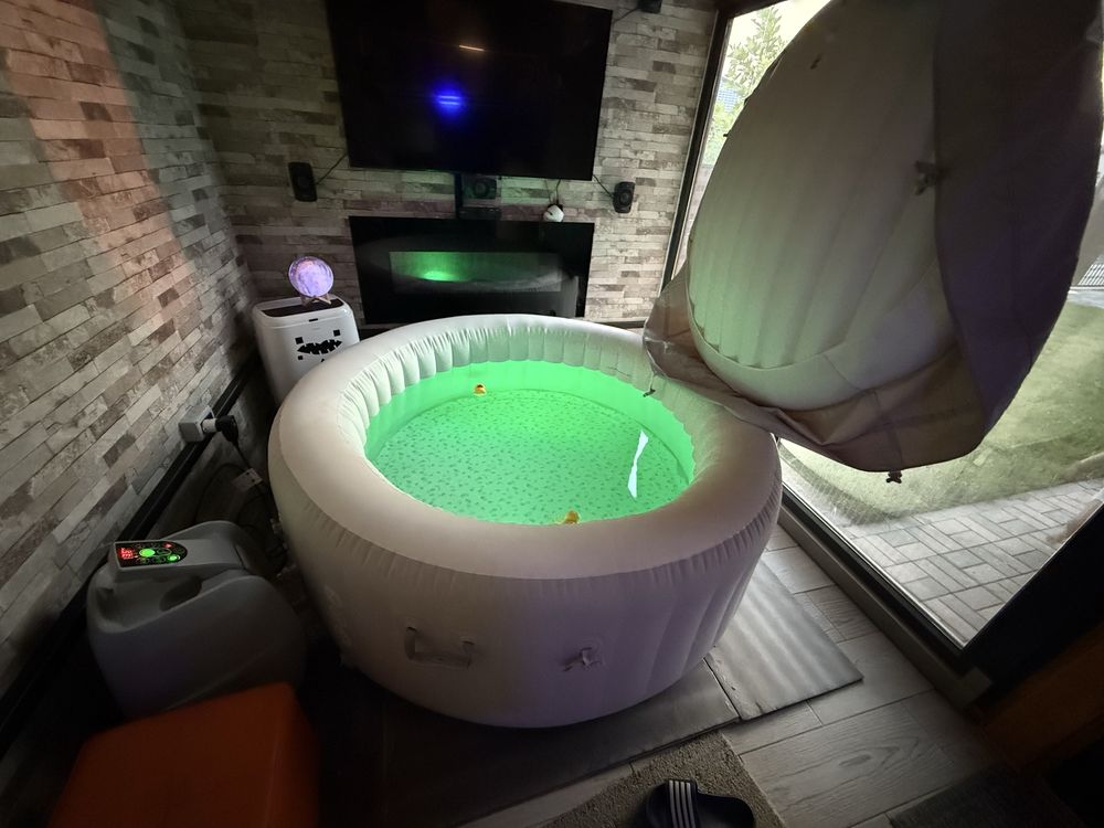 Vand jacuzzi 180cm folosit 1 an