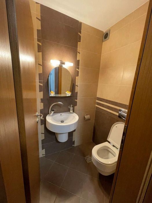 Дава се под наем Тристаен апартамент в София, Витоша - 111 кв.м за 896.58 € - Снимка #7