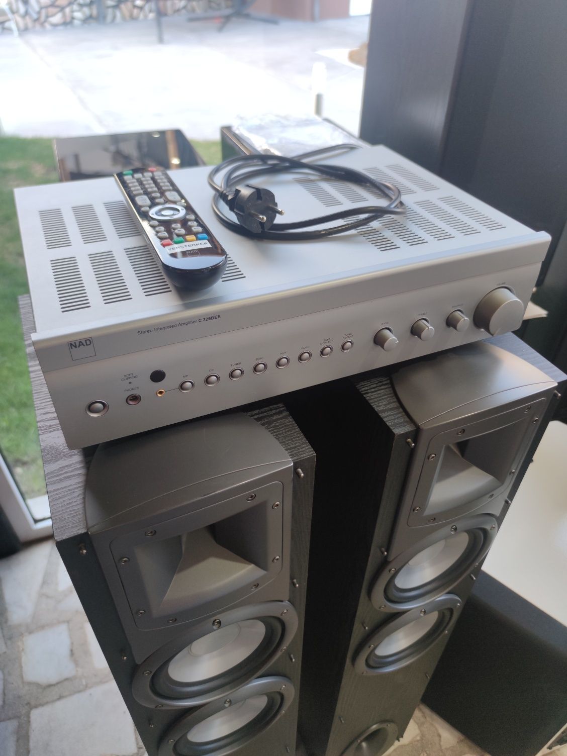 Тонколони Klipsch Synergy F2 и стерео усилвател(ресивър) NAD C326BEE