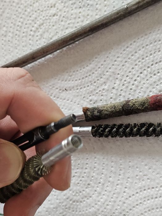 Set kit curatare arma cal.12 si glont 7mm