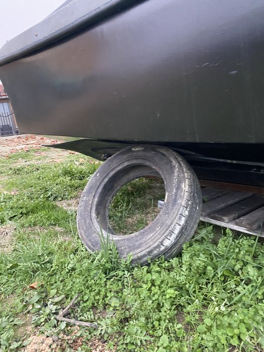 Vand barca fibra. Lacul Surduc