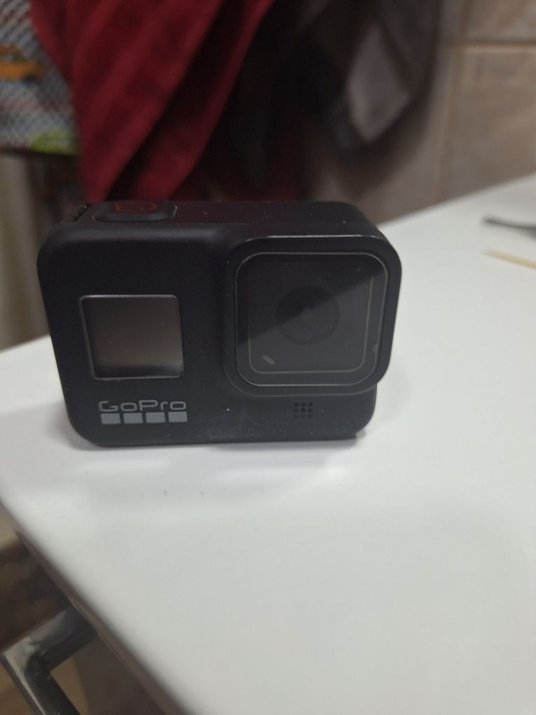 Vând gopro hero 8