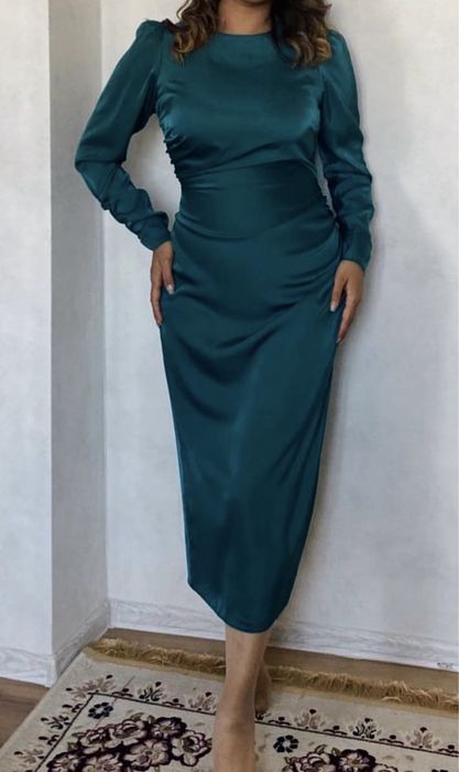 Женский Платье сатылады. Хороший состояние