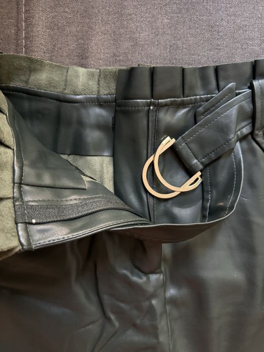 Кожена пола Zara