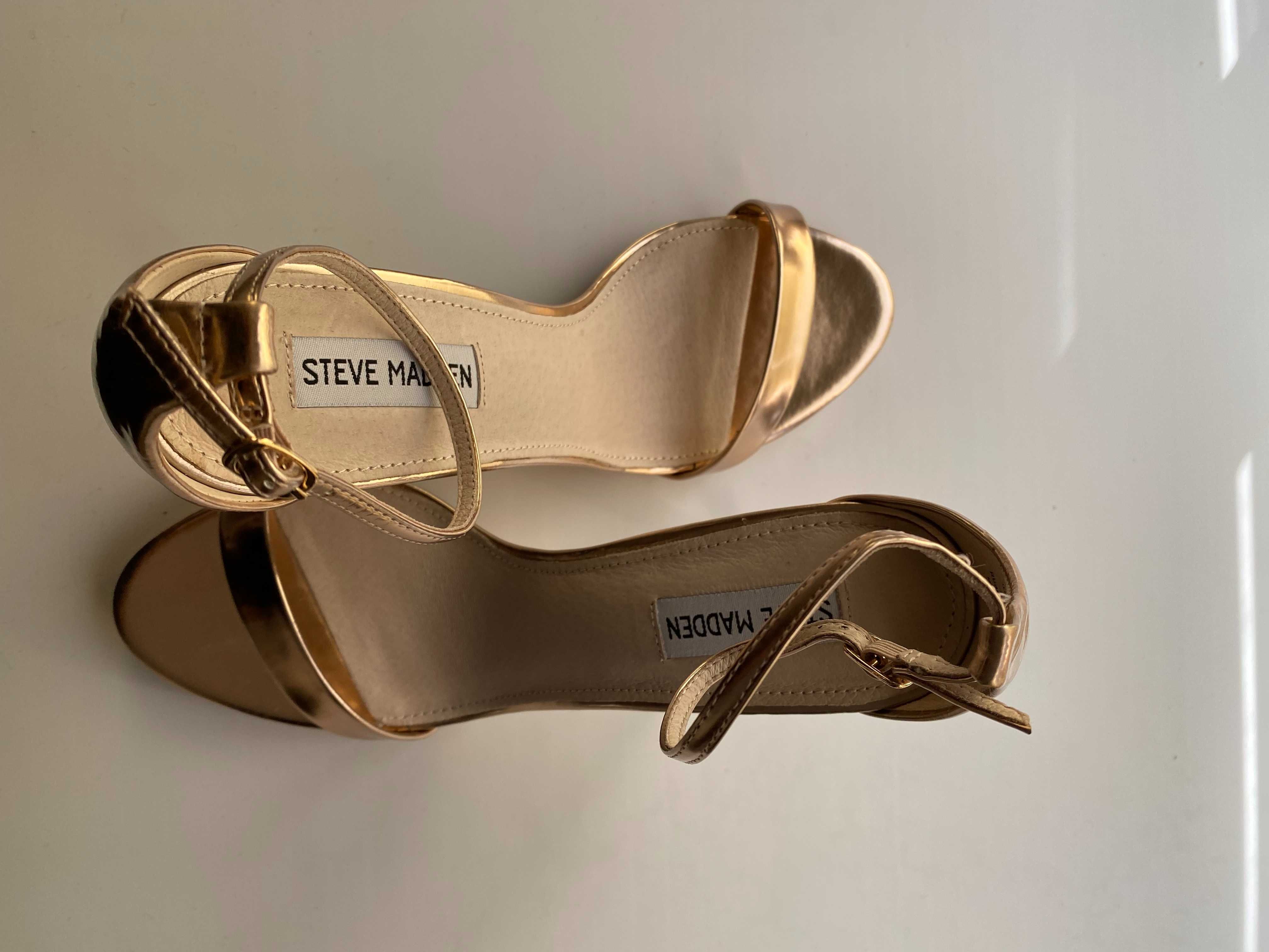 Сандали Steve Madden