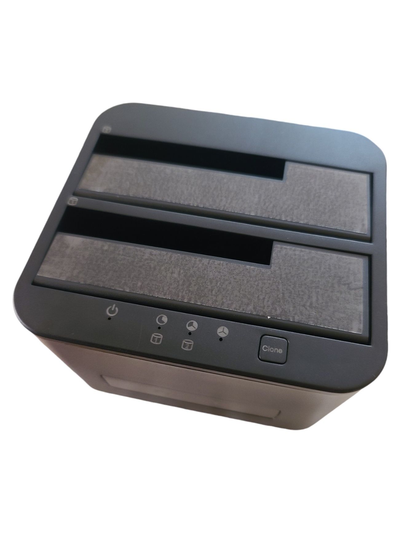 FIDECO-докинг станция за офлайн клонинг от 2.5"/3.5" HDD/SSD дискове