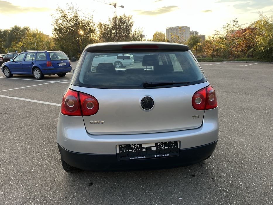 Vand golf 5 1.9 tdi RAR efectuat !!