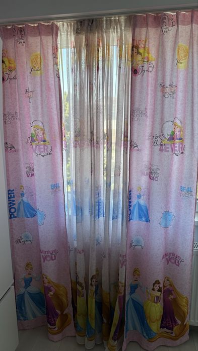 Perdea Disney camera copii