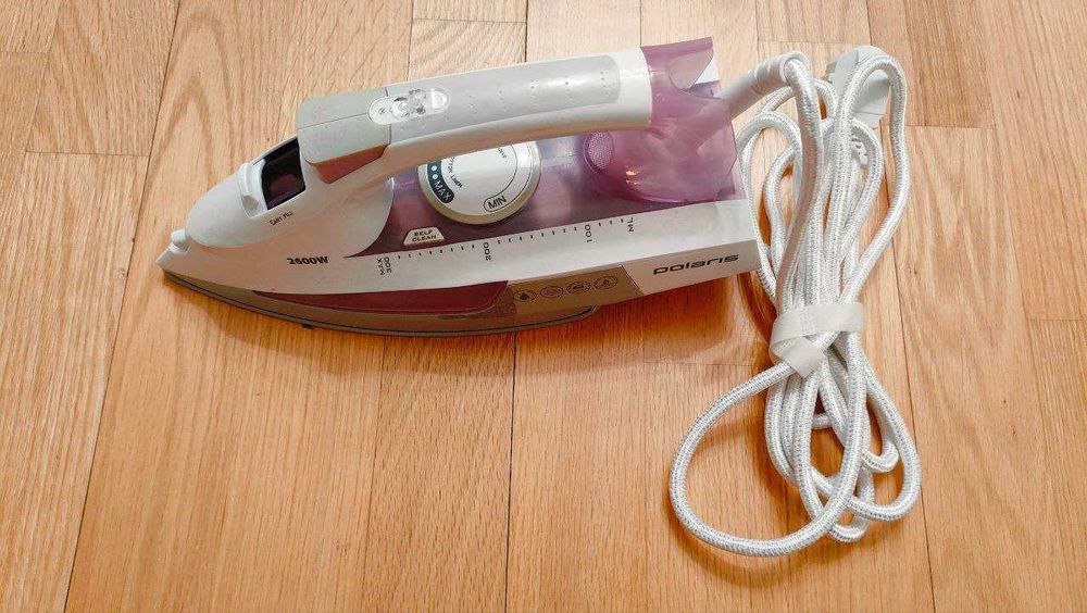 Утюг электрический. Polaris PIR 2685AK