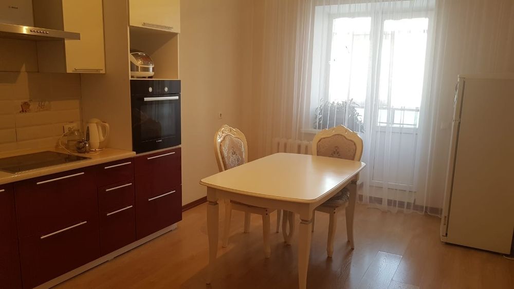 Продам 3-комнатную квартиру в Золотом квадрате жк Шахар,