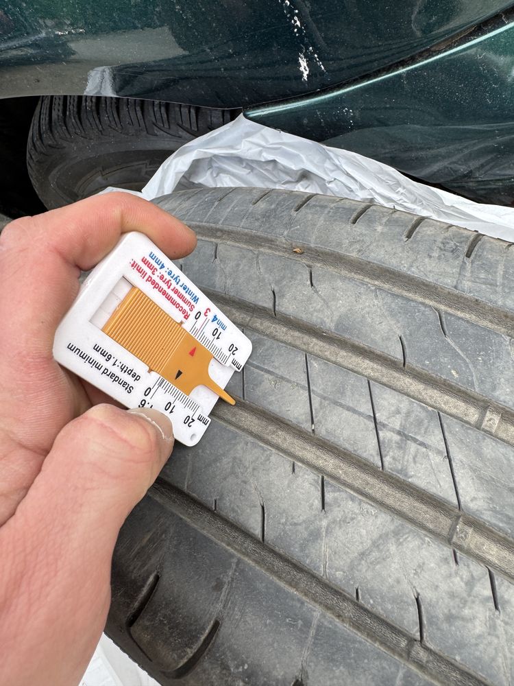 Гуми GOODYEAR efficient grip performence 2 205.55.16