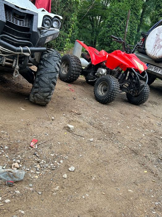 Vând Atv Roșu 125cc