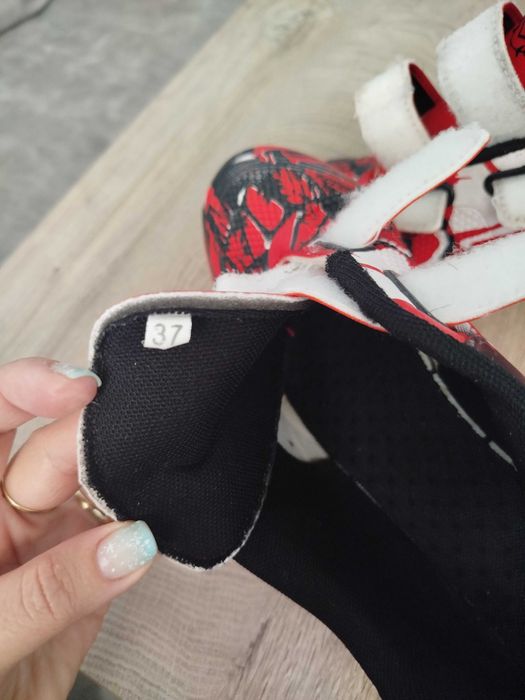 Бутонки и стоножки