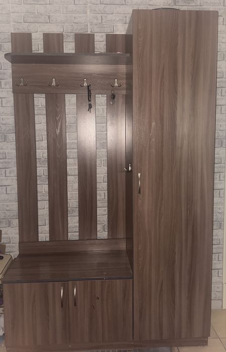 Шкаф. Жағдайы өте жақсы. Таза, ұқыпты ұсталған.