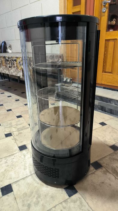 Рекламный холодильник