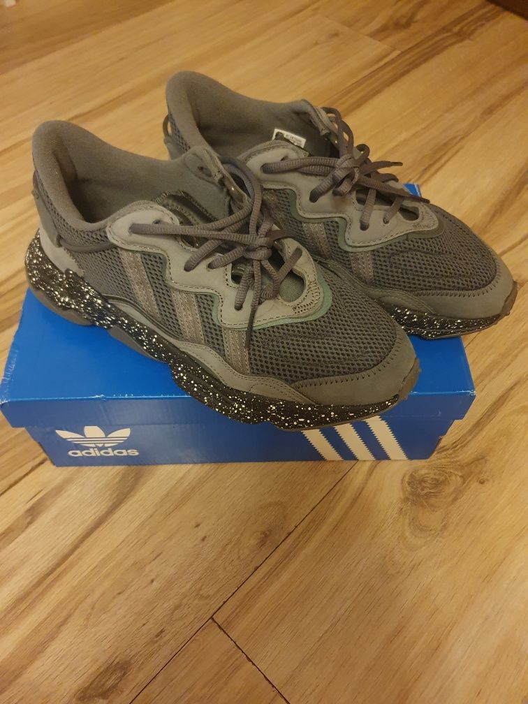 Adidas ozweego gri cenușiu