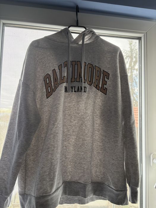 Суичери - сиви с качулка