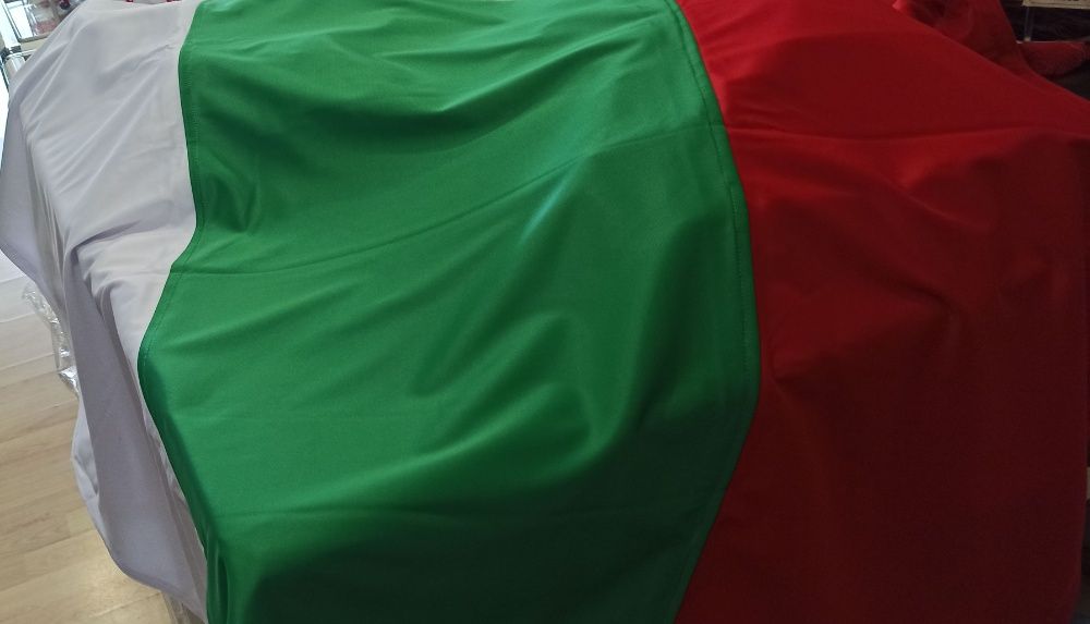 Българско знаме / трикольор - 120х200 см ; 90х150 см ; 120x70 ; 90x60