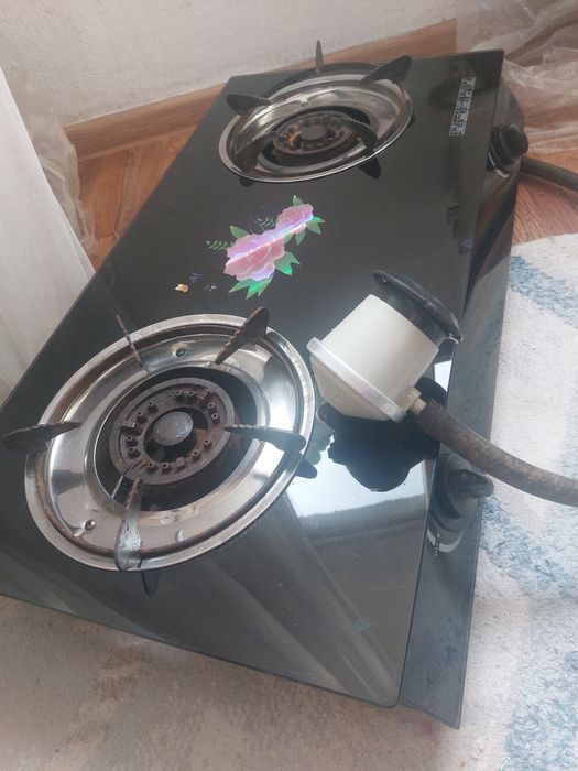 На стольный газовый плита