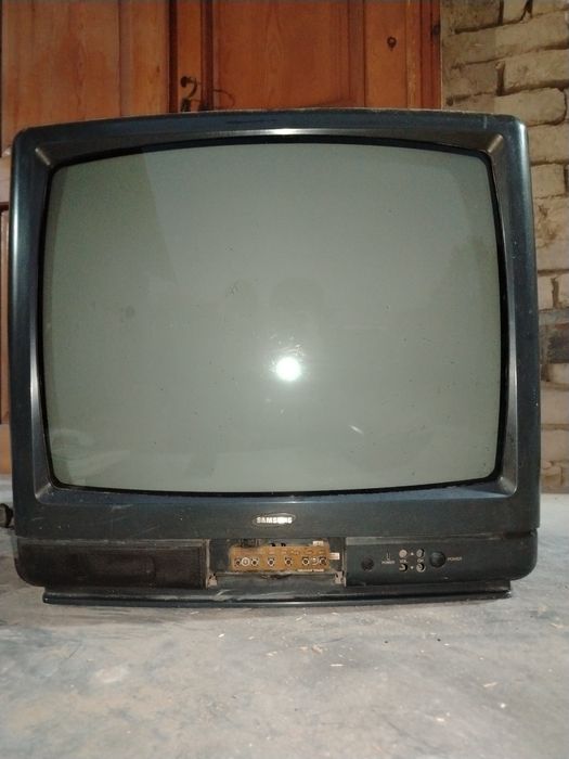 Televizor. Sotiladi. Firmasi. Samsung