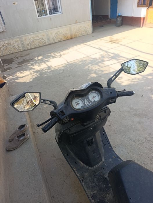Skutr   realmoto.